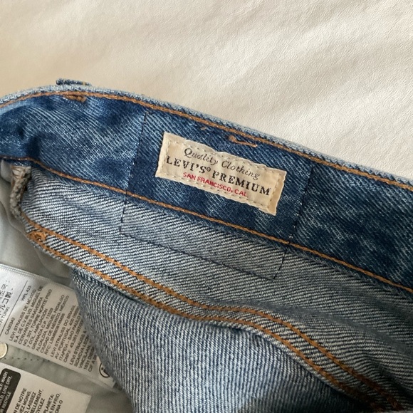 Levi's High Rise Premium Quality Straight Jeans Big E Button Fly Size 28 - Picture 10 of 14